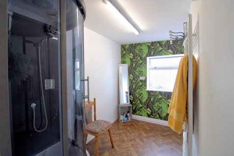 Shower Room - Utilty