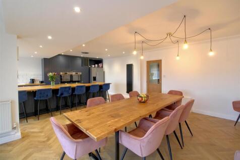 Kitchen diner