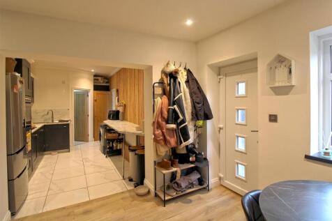 Annexe entrance hall