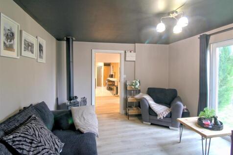 Annexe living room