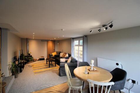 Caravan lounge