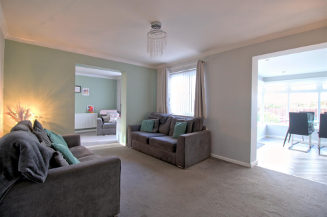 Lounge into Garden Room