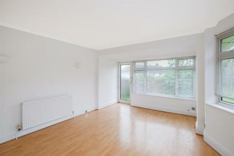 5 Oakwood Hill-11.jpg