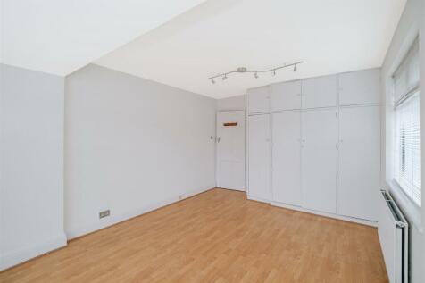 5 Oakwood Hill-9.jpg