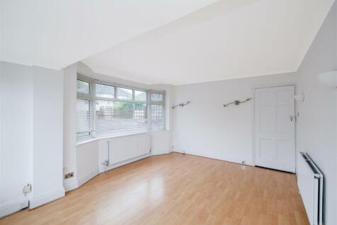 5 Oakwood Hill-12.jpg