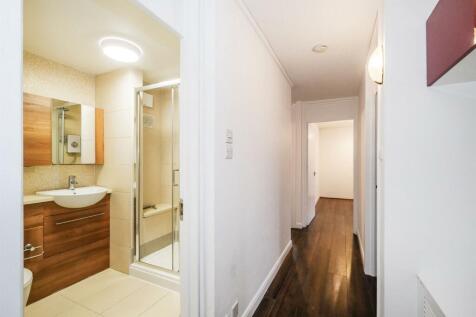 15 Harefield House-5_web.jpg