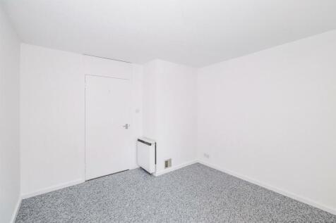 15 Harefield House-2_web.jpg