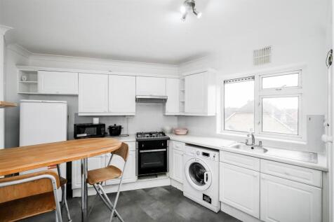 705 High Clere-1.jpg