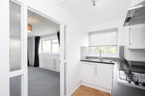 Lynwood Close-16.jpg