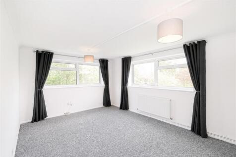 Lynwood Close-11.jpg