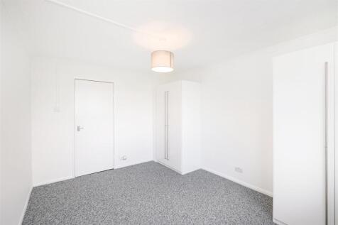Lynwood Close-6.jpg