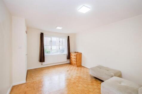 Bryony Close-13.jpg