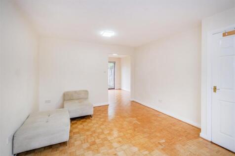 Bryony Close-12.jpg