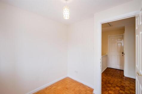 Bryony Close-3.jpg