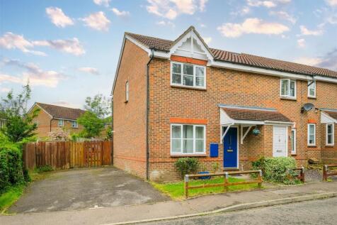 2 Bryony Close-24.jpg