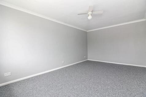 lounge2.jpg