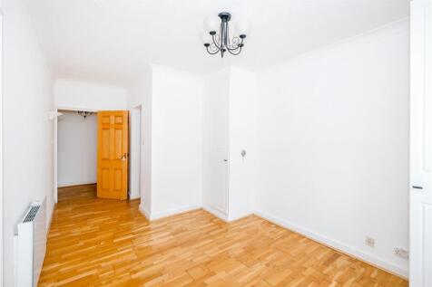 4 Parr Lodge-3.jpg