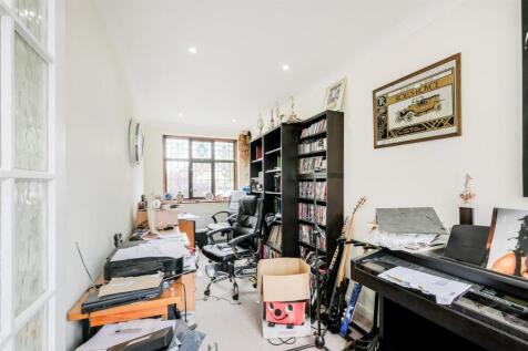 Property Image 18