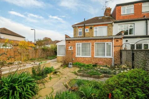 Rolls Park Road