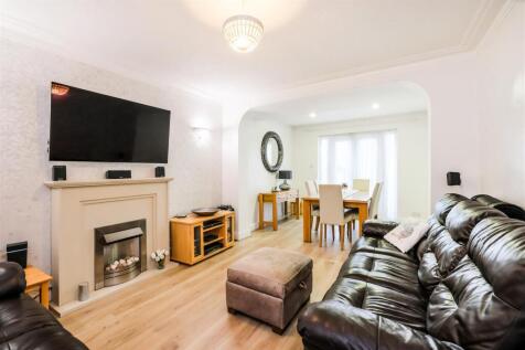 , Priory Close-26.jpg