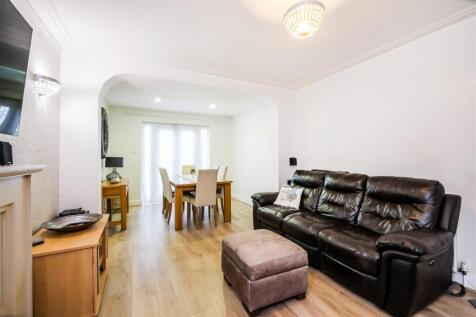 , Priory Close-28.jpg