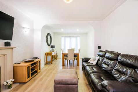 , Priory Close-27.jpg