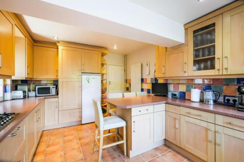 , Priory Close-38.jpg