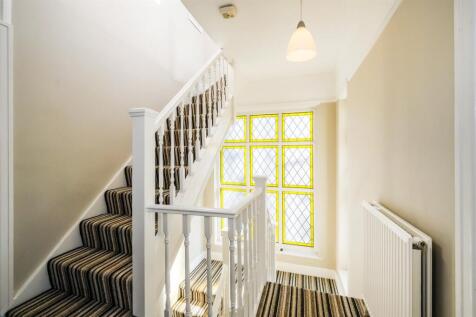 , Priory Close-19.jpg