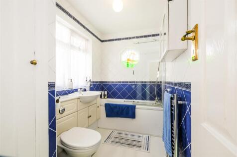 , Priory Close-20.jpg