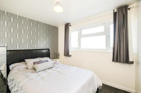 , Priory Close-2.jpg