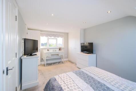 loft room 1.jpg