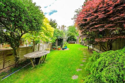 Ainslie Wood Gardens-30_web.jpg