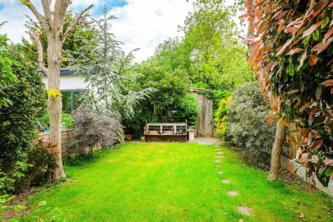 Ainslie Wood Gardens-30_web.jpg