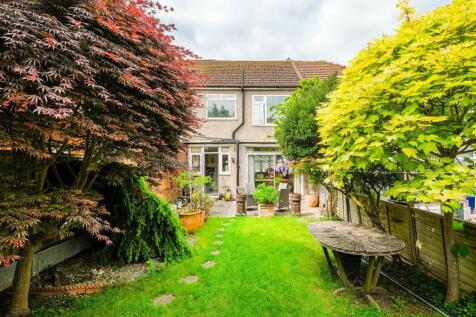 Ainslie Wood Gardens-30_web.jpg