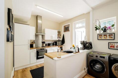 Studley Avenue-16_web.jpg