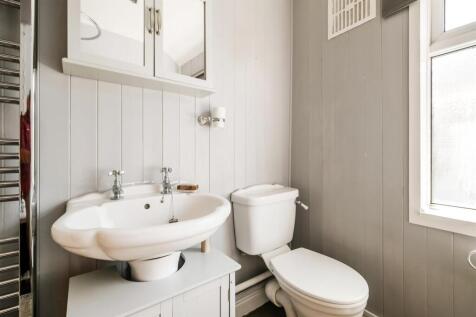 284 Hall Lane-3_web.jpg