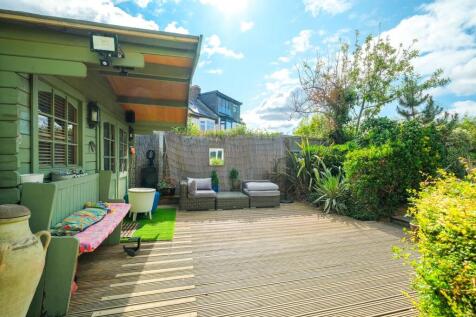 Mayhew Close