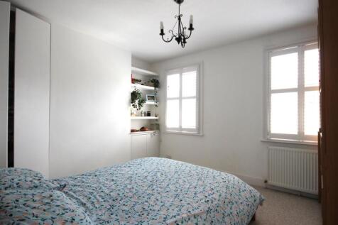 Bed 1.JPG
