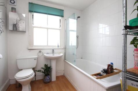 Bathroom.JPG