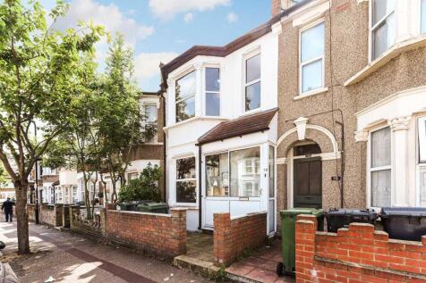 12 Tavistock Avenue-30.JPG