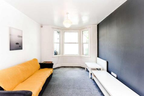12 Tavistock Avenue-16.JPG