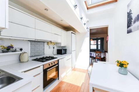 12 Tavistock Avenue-24.JPG
