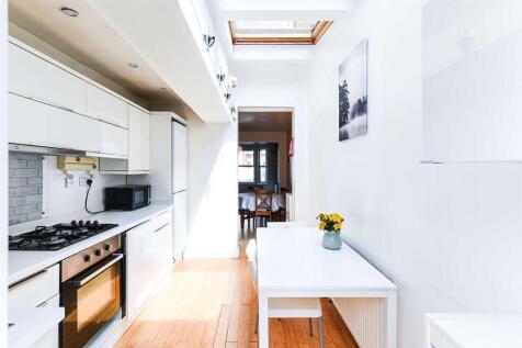 12 Tavistock Avenue-25.JPG