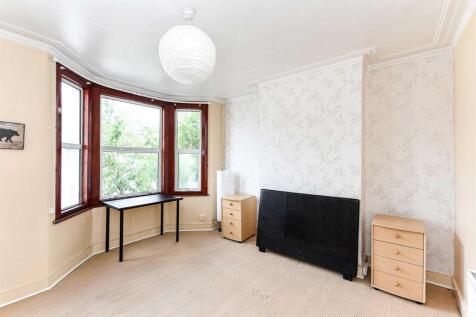 12 Tavistock Avenue-3.JPG