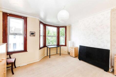 12 Tavistock Avenue-4.JPG