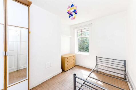 12 Tavistock Avenue-6.JPG