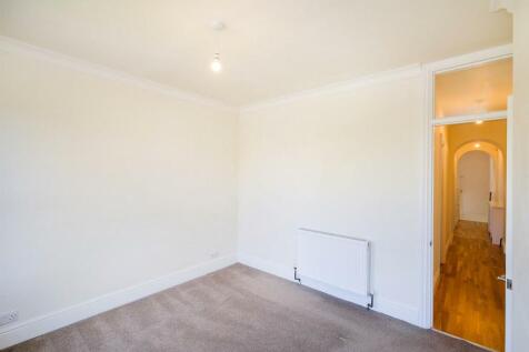 149 Brettenham Road-3_resized.jpg