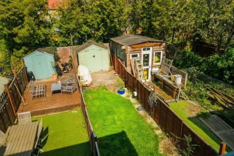 149 Brettenham Road ext_resized.jpg