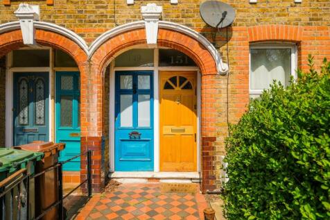 149 Brettenham Road ext-7_resized.jpg