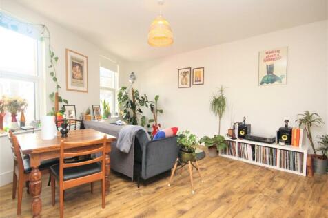 Living room.JPG
